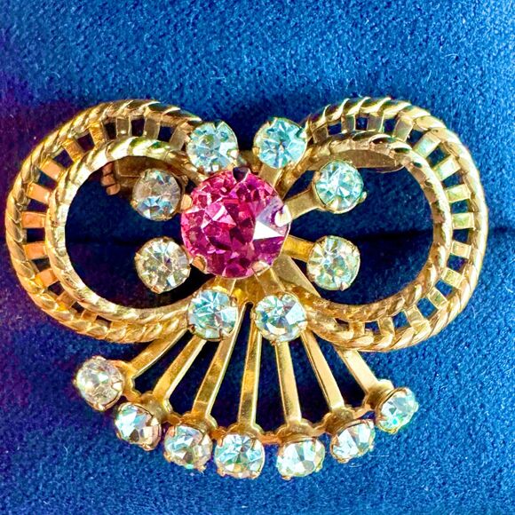 Van Dell Demi-Parure Gold Brooch and Earrings Vintage Set in Gold and Pink - Picture 3 of 12